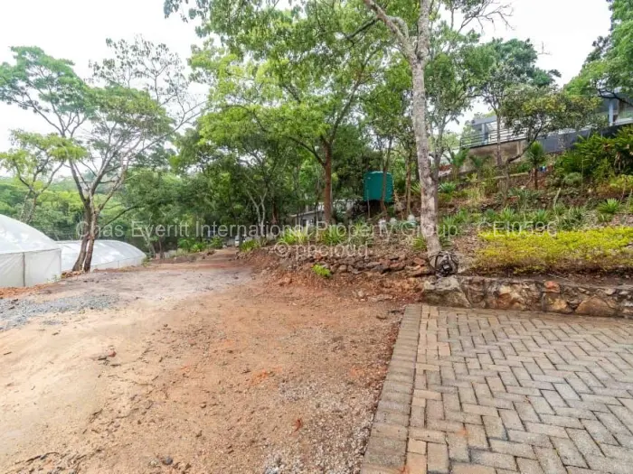 4 Bedroom House for Sale in Glen Lorne, Harare