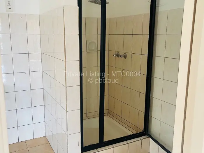 Flat/Apartment to Rent in Borrowdale Brooke