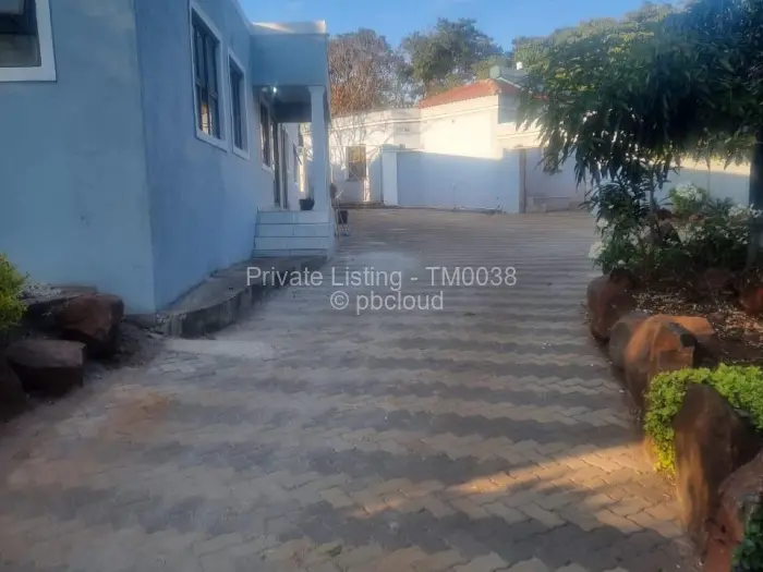 Townhouse/Cluster to Rent in Bluff Hill