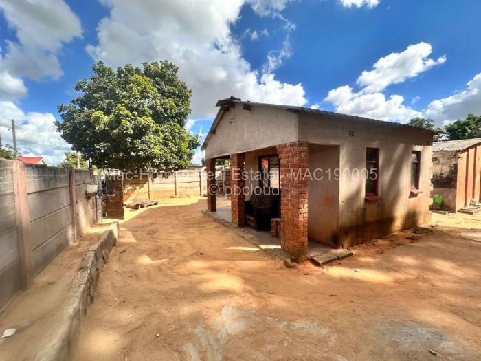 2 Bedroom House for Sale in Tafara, Harare