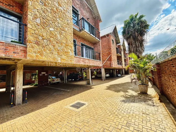 Townhouse/Cluster to Rent in Avondale