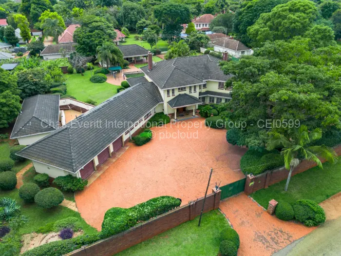 5 Bedroom House for Sale in Ryelands, Harare