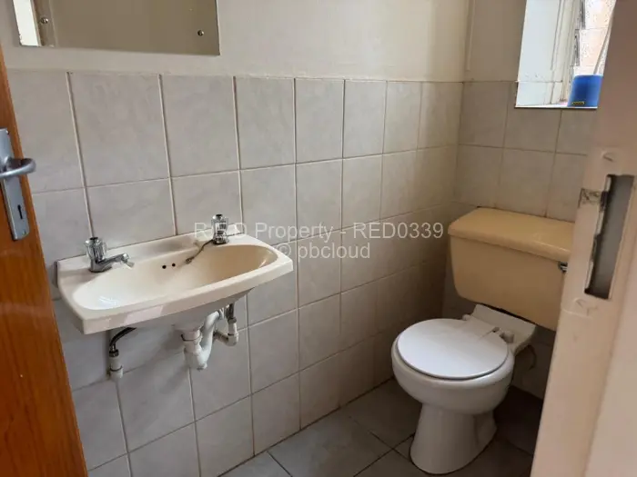 Townhouse/Cluster for Sale in Ascot, Bulawayo