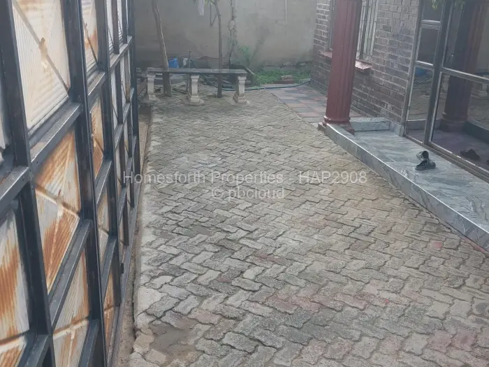 5 Bedroom House for Sale in Granary Park, Harare