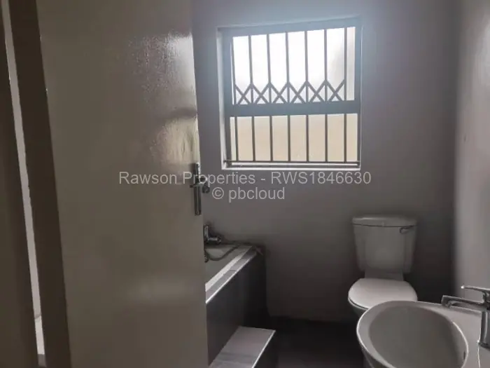 3 Bedroom Cottage/Garden Flat for Sale in Ruwa, Ruwa
