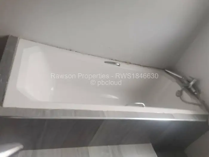 3 Bedroom Cottage/Garden Flat for Sale in Ruwa, Ruwa