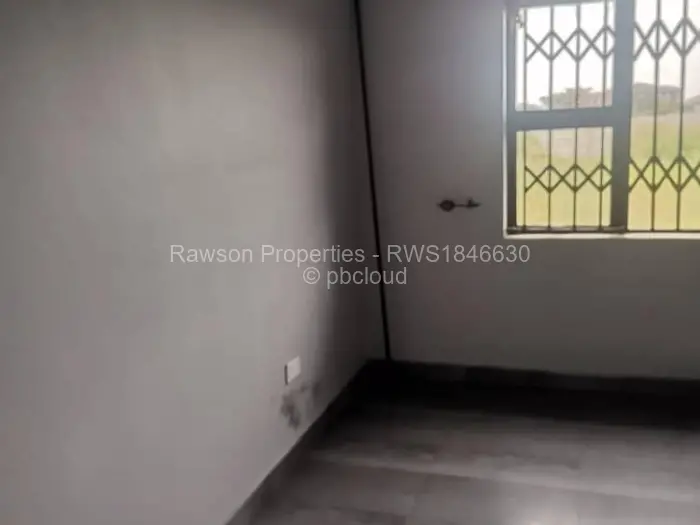 3 Bedroom Cottage/Garden Flat for Sale in Ruwa, Ruwa
