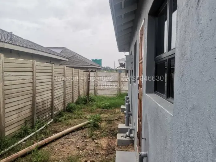 3 Bedroom Cottage/Garden Flat for Sale in Ruwa, Ruwa