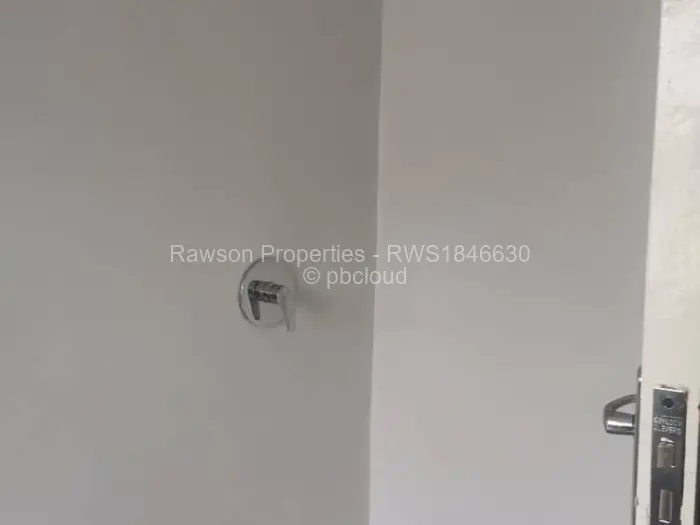 3 Bedroom Cottage/Garden Flat for Sale in Ruwa, Ruwa