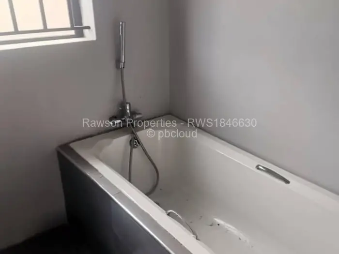 3 Bedroom Cottage/Garden Flat for Sale in Ruwa, Ruwa