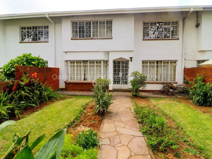 Townhouse/Cluster for Sale in Avenues, Harare