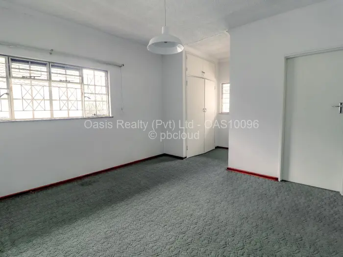 Townhouse/Cluster for Sale in Avenues, Harare