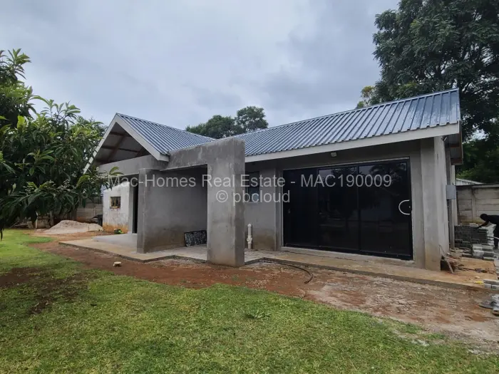 3 Bedroom Cottage/Garden Flat to Rent in Borrowdale West, Harare