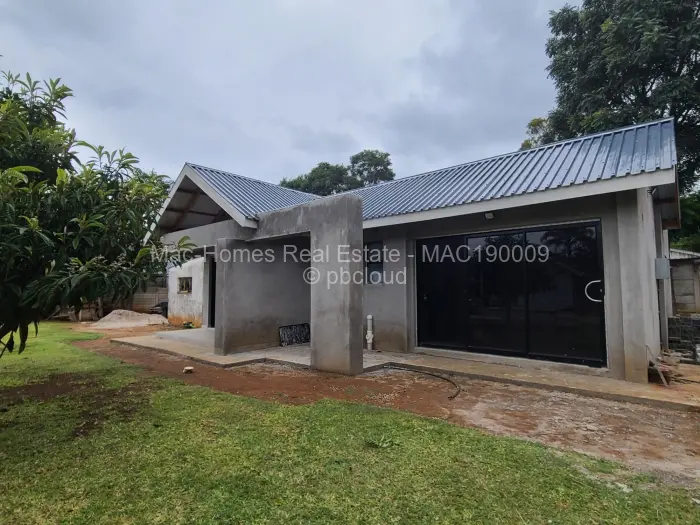 3 Bedroom Cottage/Garden Flat to Rent in Borrowdale West, Harare