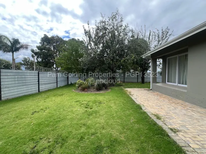 Townhouse/Cluster to Rent in Chisipite, Harare