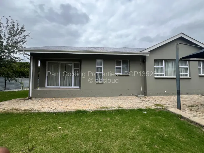 Townhouse/Cluster to Rent in Chisipite, Harare
