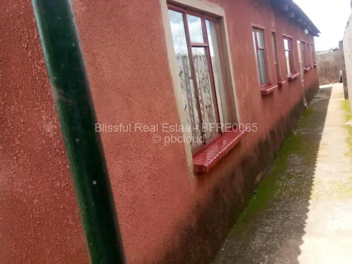 5 Bedroom House for Sale in Granary Park, Harare