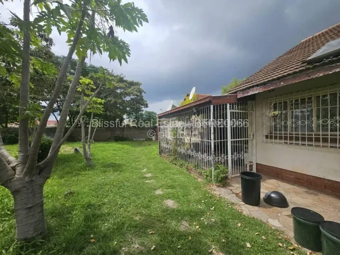 5 Bedroom House for Sale in Hatfield, Harare