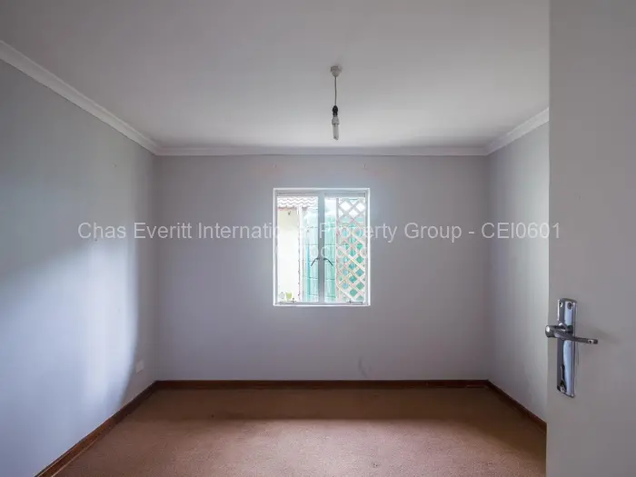 Flat/Apartment to Rent in Borrowdale Brooke