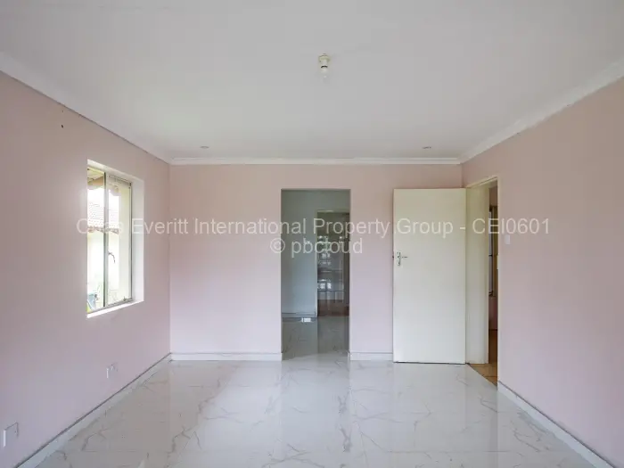 Flat/Apartment to Rent in Borrowdale Brooke