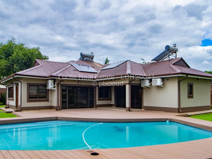 4 Bedroom House for Sale in Haig Park, Harare