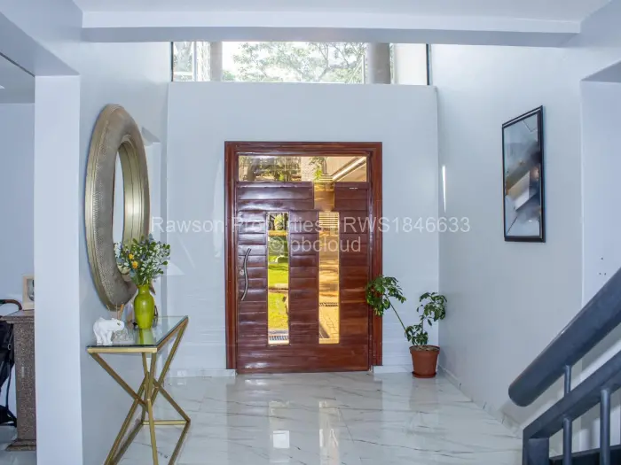 6 Bedroom House for Sale in Hogerty Hill, Harare