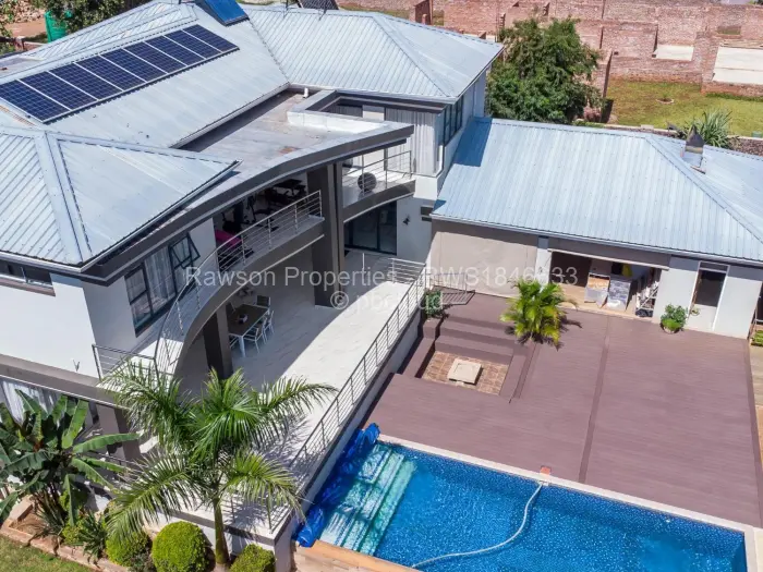 6 Bedroom House for Sale in Hogerty Hill, Harare