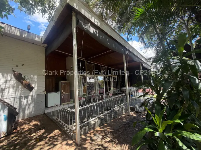 4 Bedroom House for Sale in Burnside, Bulawayo