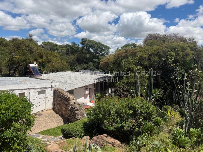 4 Bedroom House for Sale in Burnside, Bulawayo