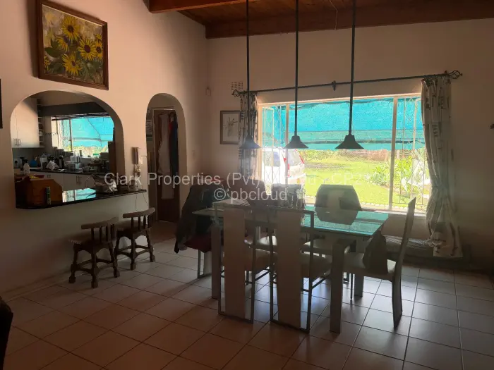 4 Bedroom House for Sale in Burnside, Bulawayo