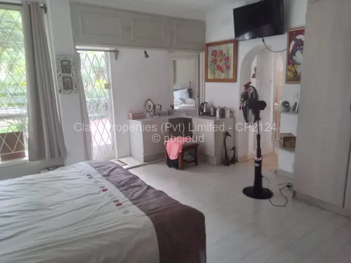 4 Bedroom House for Sale in Burnside, Bulawayo