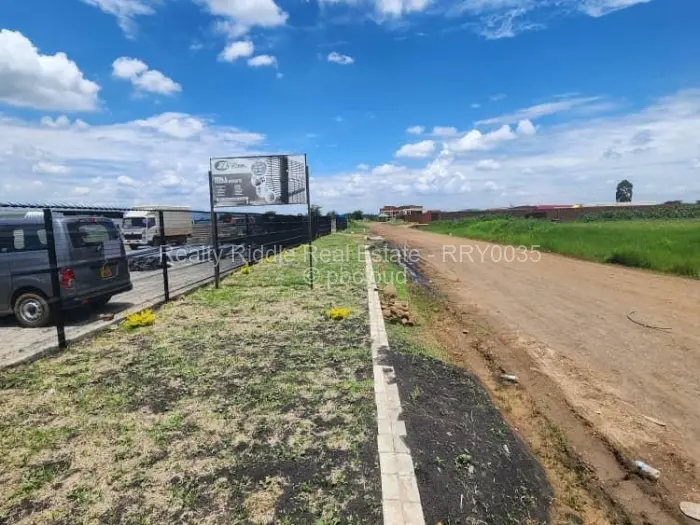 Industrial Stand for Sale in Sandton Park, Harare