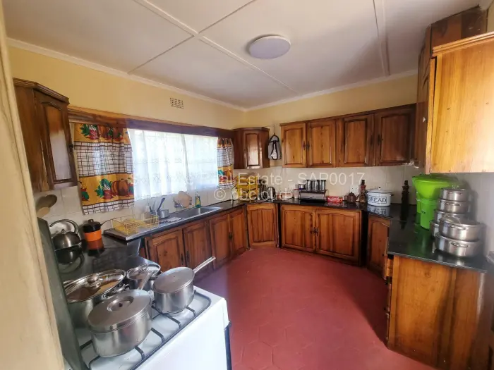 3 Bedroom House for Sale in Lochview, Bulawayo