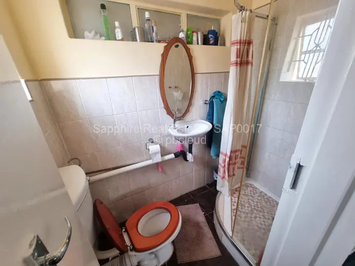 3 Bedroom House for Sale in Lochview, Bulawayo