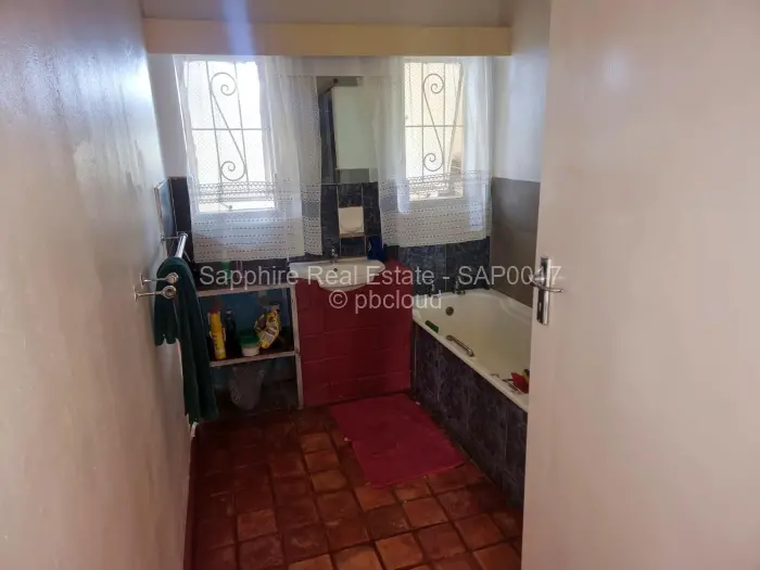 3 Bedroom House for Sale in Lochview, Bulawayo