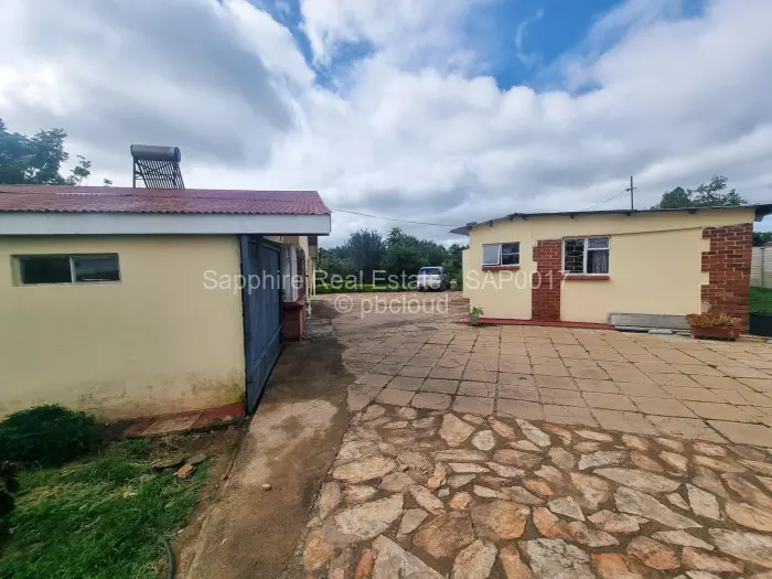 3 Bedroom House for Sale in Lochview, Bulawayo