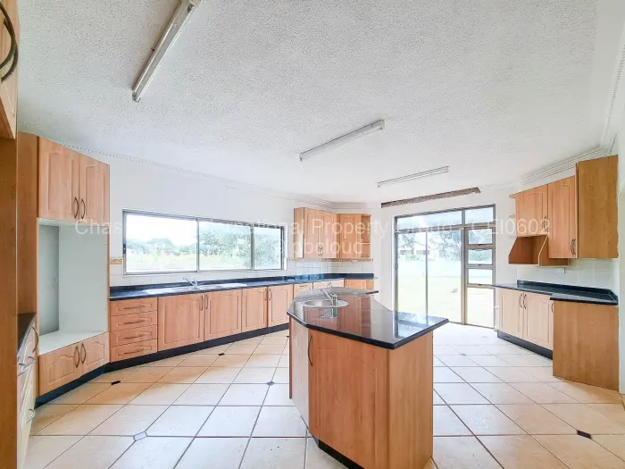 5 Bedroom House for Sale in Gunhill, Harare