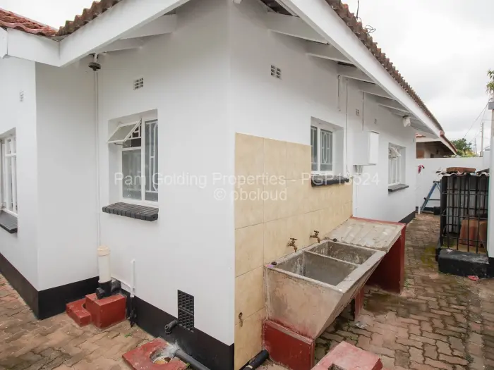 4 Bedroom House for Sale in Damofalls, Damofalls