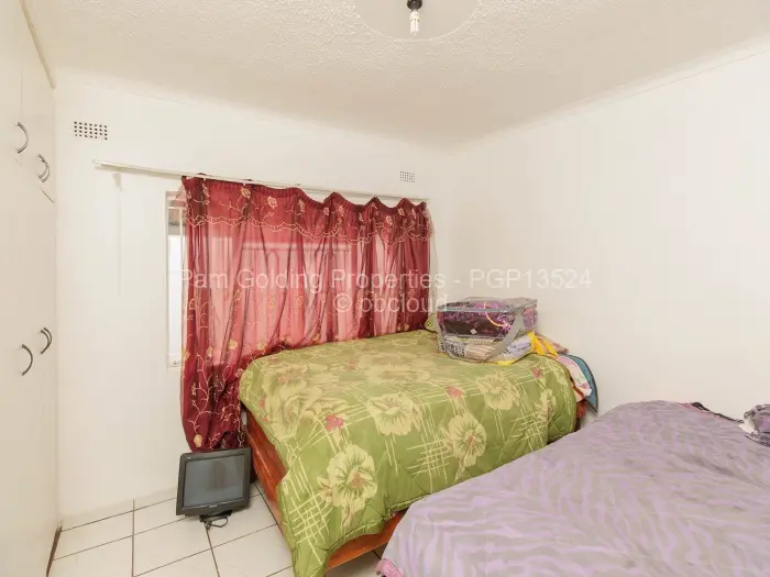 4 Bedroom House for Sale in Damofalls, Damofalls