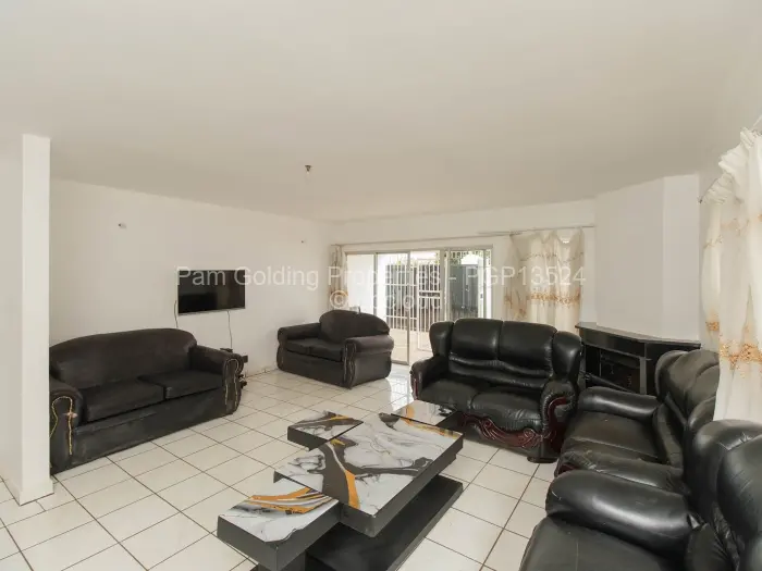 4 Bedroom House for Sale in Damofalls, Damofalls