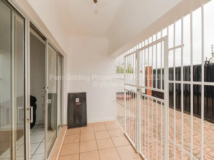 4 Bedroom House for Sale in Damofalls, Damofalls