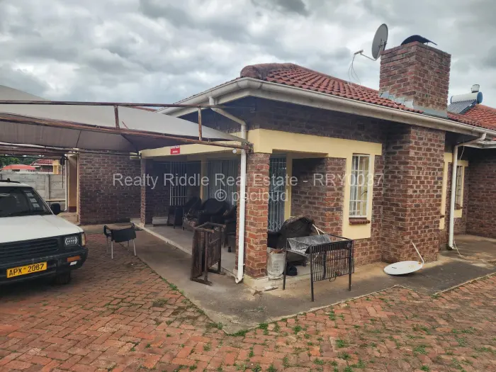 3 Bedroom House for Sale in Waterfalls, Harare