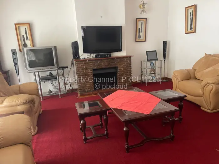 6 Bedroom House for Sale in Chisipite, Harare