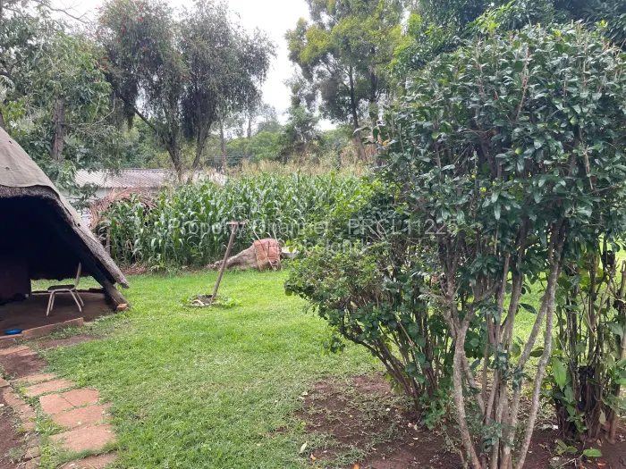 6 Bedroom House for Sale in Chisipite, Harare