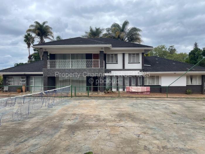 6 Bedroom House for Sale in Chisipite, Harare