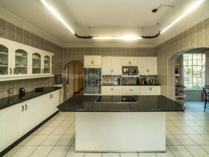 5 Bedroom House for Sale in Glen Lorne, Harare