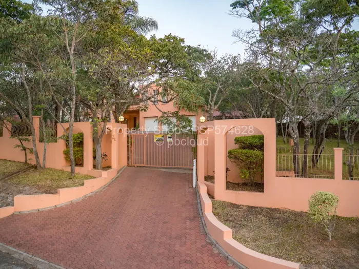 5 Bedroom House for Sale in Glen Lorne, Harare