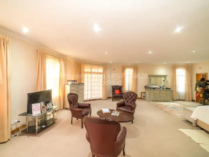 5 Bedroom House for Sale in Glen Lorne, Harare