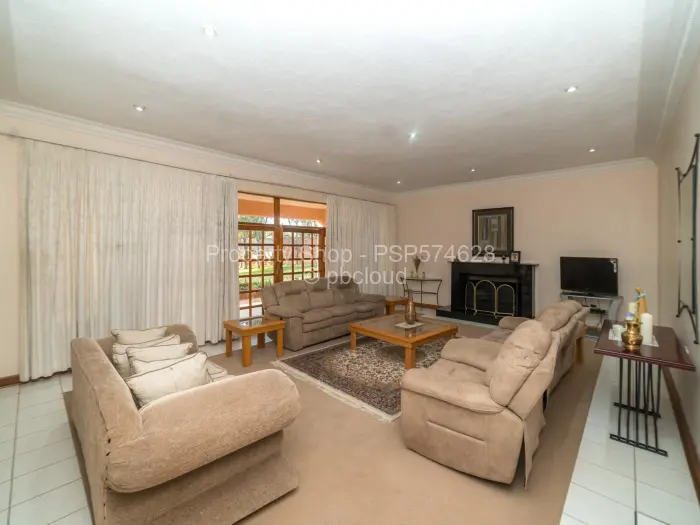 5 Bedroom House for Sale in Glen Lorne, Harare