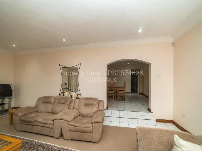 5 Bedroom House for Sale in Glen Lorne, Harare